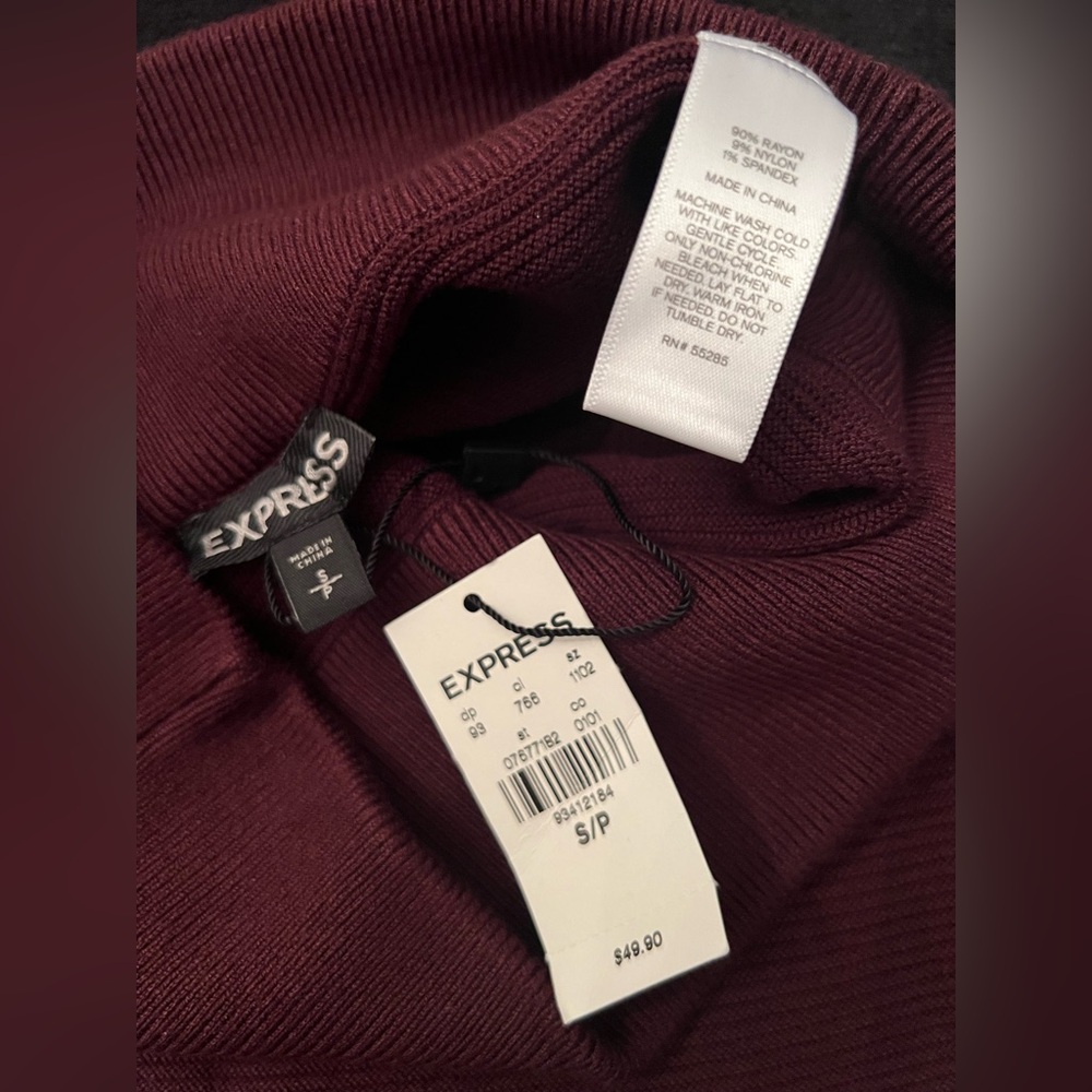 EXPRESS Burgundy Cutout Long Sleeve Top and Skirt Set NWT - Picture 10 of 10